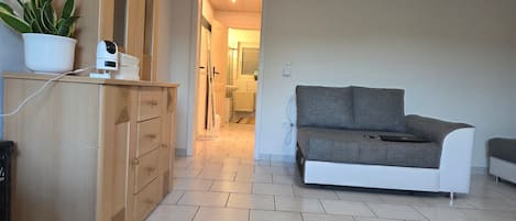 Tv, tv-spel, dvd-spelare och en stereo