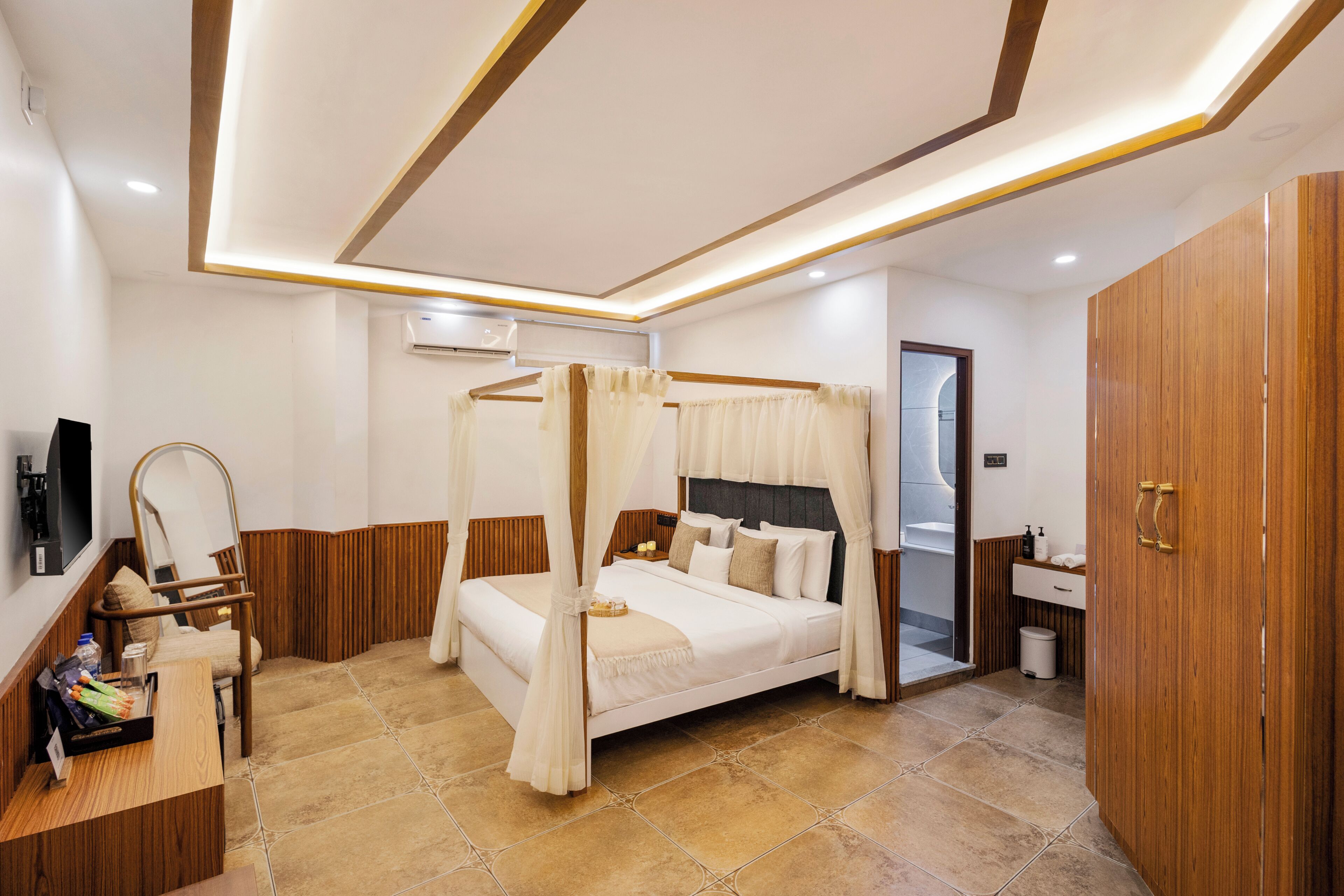 Superior Suite