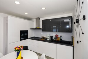 Private kitchen - Extraordinary Beach house Becir (apartment 1) (Molunat)