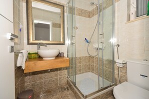 Bathroom - Extraordinary Beach house Becir (apartment 1) (Molunat)