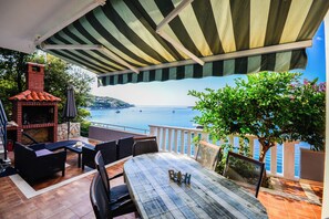 Outdoor dining - Extraordinary Beach house Becir (apartment 1) (Molunat)