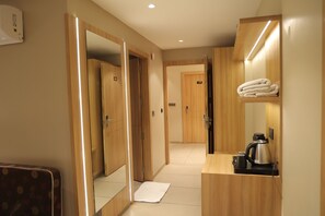 Deluxe Room, Hill View | Interior - SAI KRIHSNA HILL VIEW RESORT (Narmadapuram)