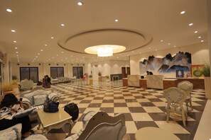 Lobby - SAI KRIHSNA HILL VIEW RESORT (Narmadapuram)