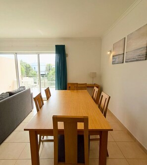 Dining - Vrbo Property (Carvoeiro)