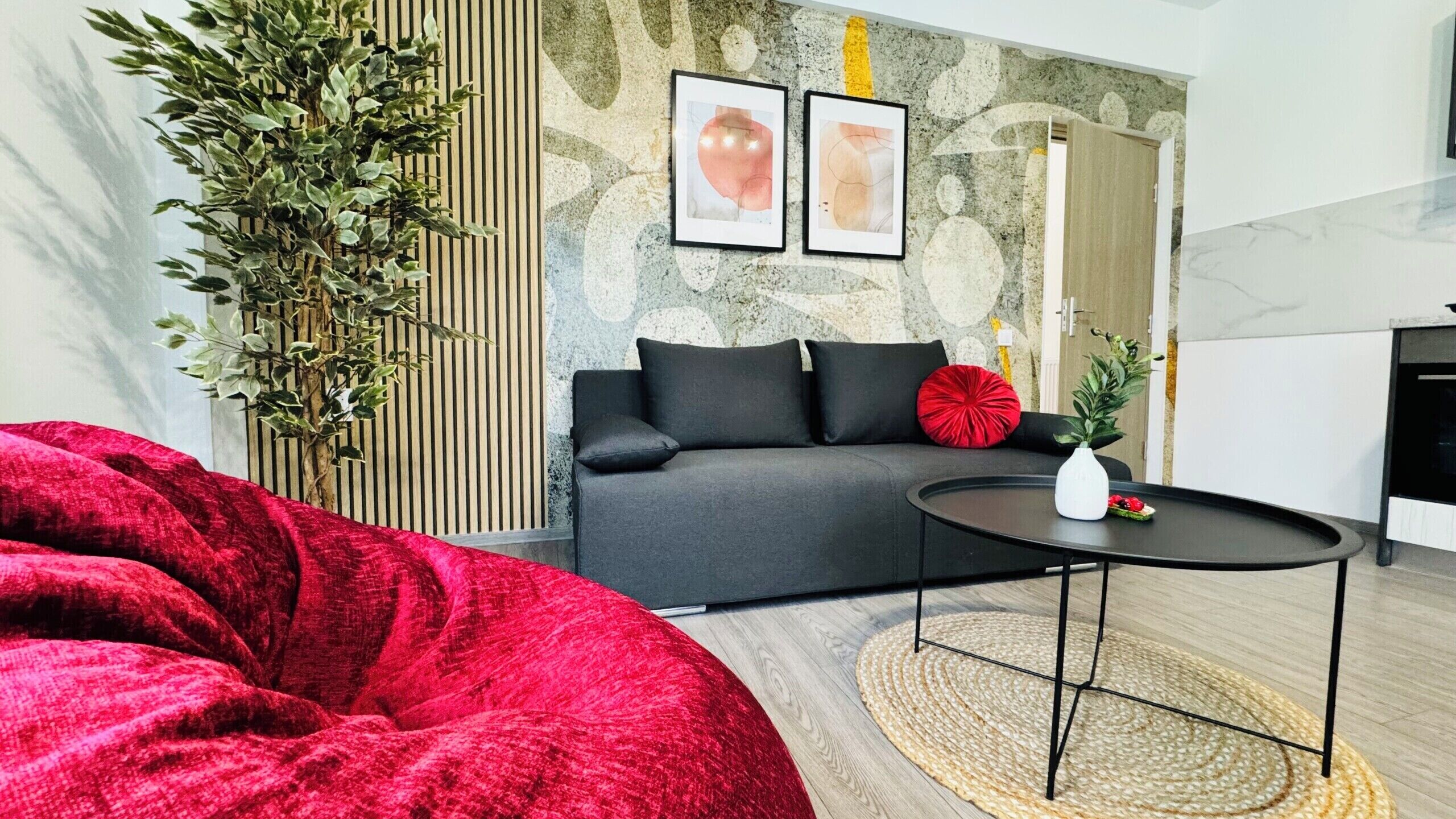 Leilighet – comfort, 1 dobbeltseng med sovesofa, ikke-røyk | Blendingsgardiner, strykejern/-brett, wi-fi (inkludert) og sengetøy