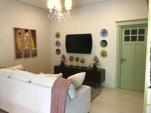 Interior - Private 3 Bedroom House with Full Kitchen and Living Room (Denpasar)