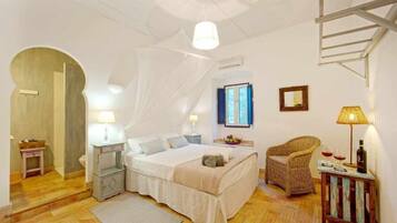 Double Room | Free WiFi