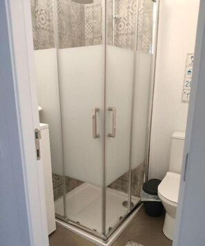 Deluxe Double Room, City View | Bathroom - Casa da Tia Amália (Mértola)