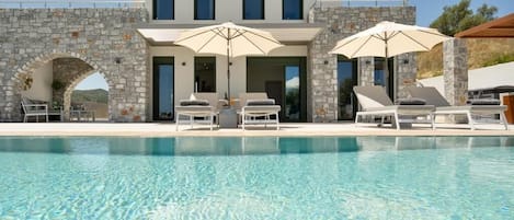 Luxury Villa, Sea View | Garden view