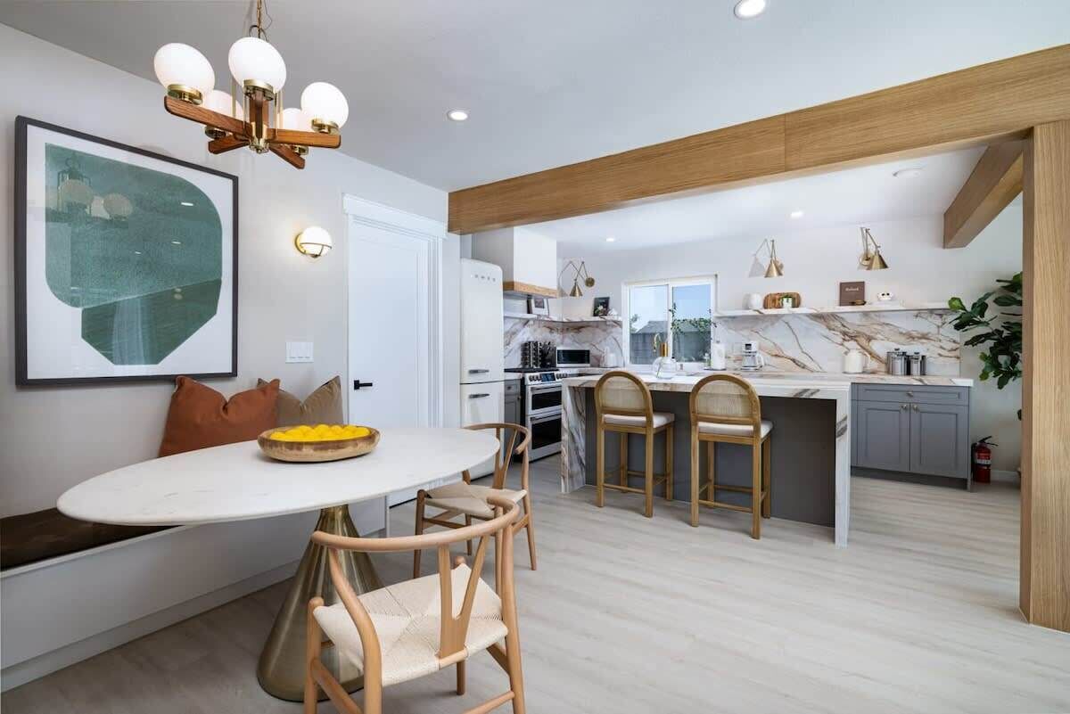 Ferienhaus (4 Bedrooms) | Essbereich im Zimmer