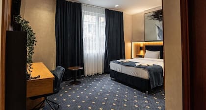 Hotel Astral