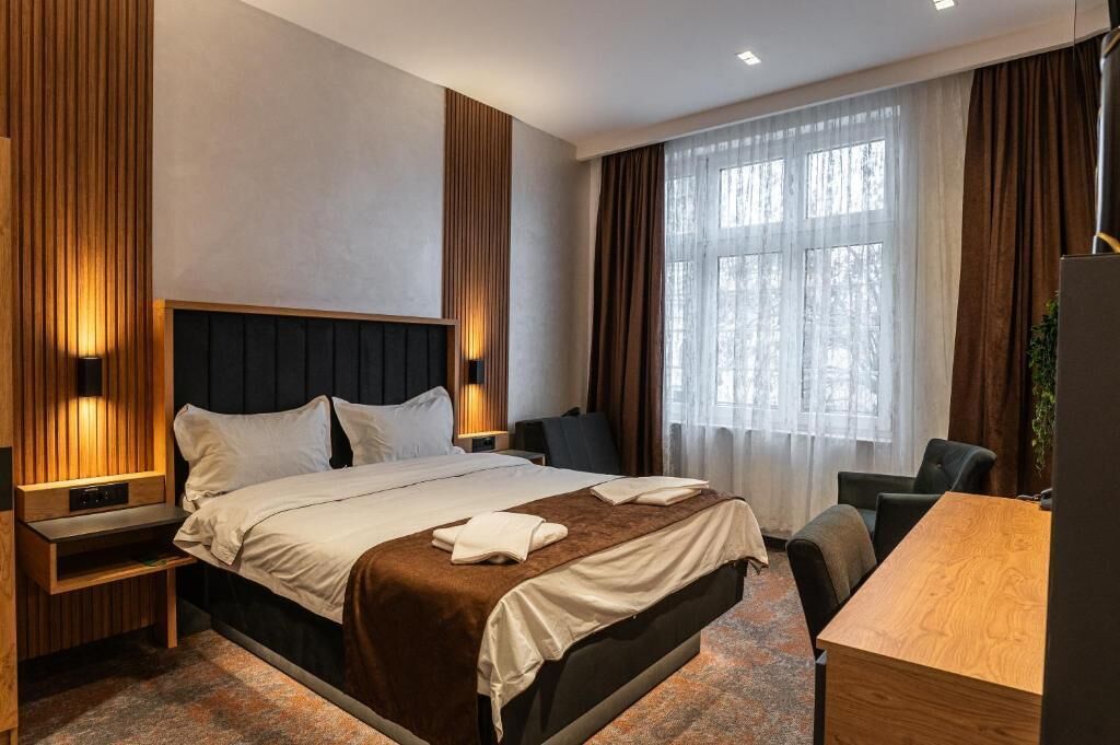 Deluxe Double Room, City View