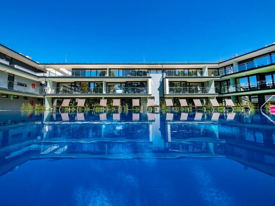 Seasonal outdoor pool, sun loungers
