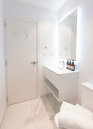 Bathroom - Condo ideal for couples 7 min from the beach (Punta Cana)
