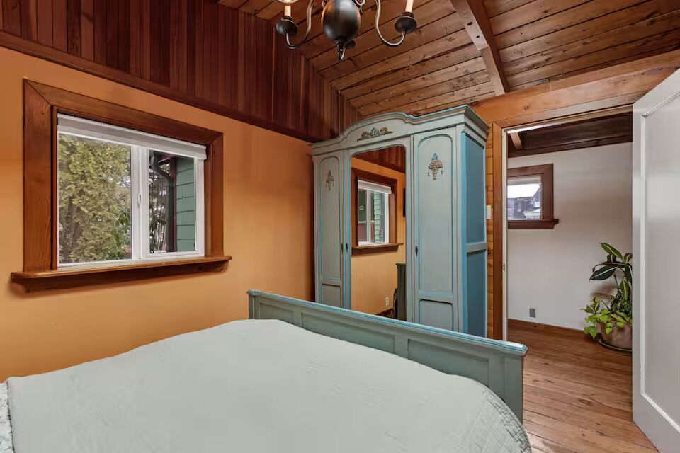 Classic Cabin, Private Bathroom, Mountain View (Boatbuilder Cabin) | 1 bedroom