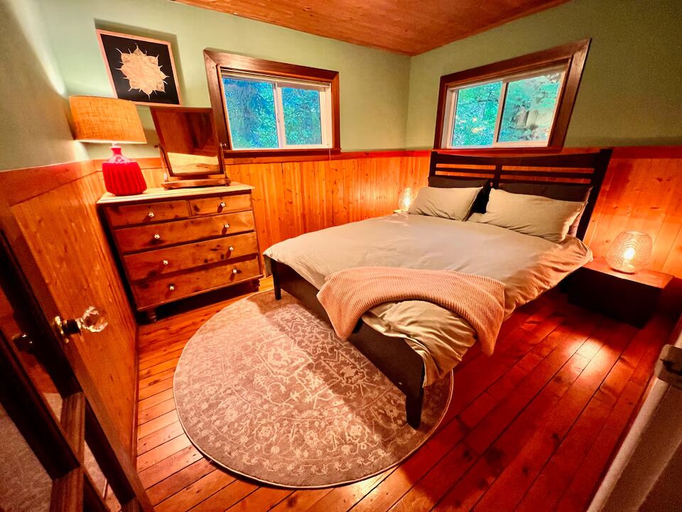 Comfort Cabin, Private Bathroom, Mountain View (Forest Cabin)