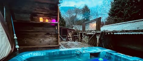 舒適小屋, 私人浴室, 山景 (Forest Cabin) | 室外泳池