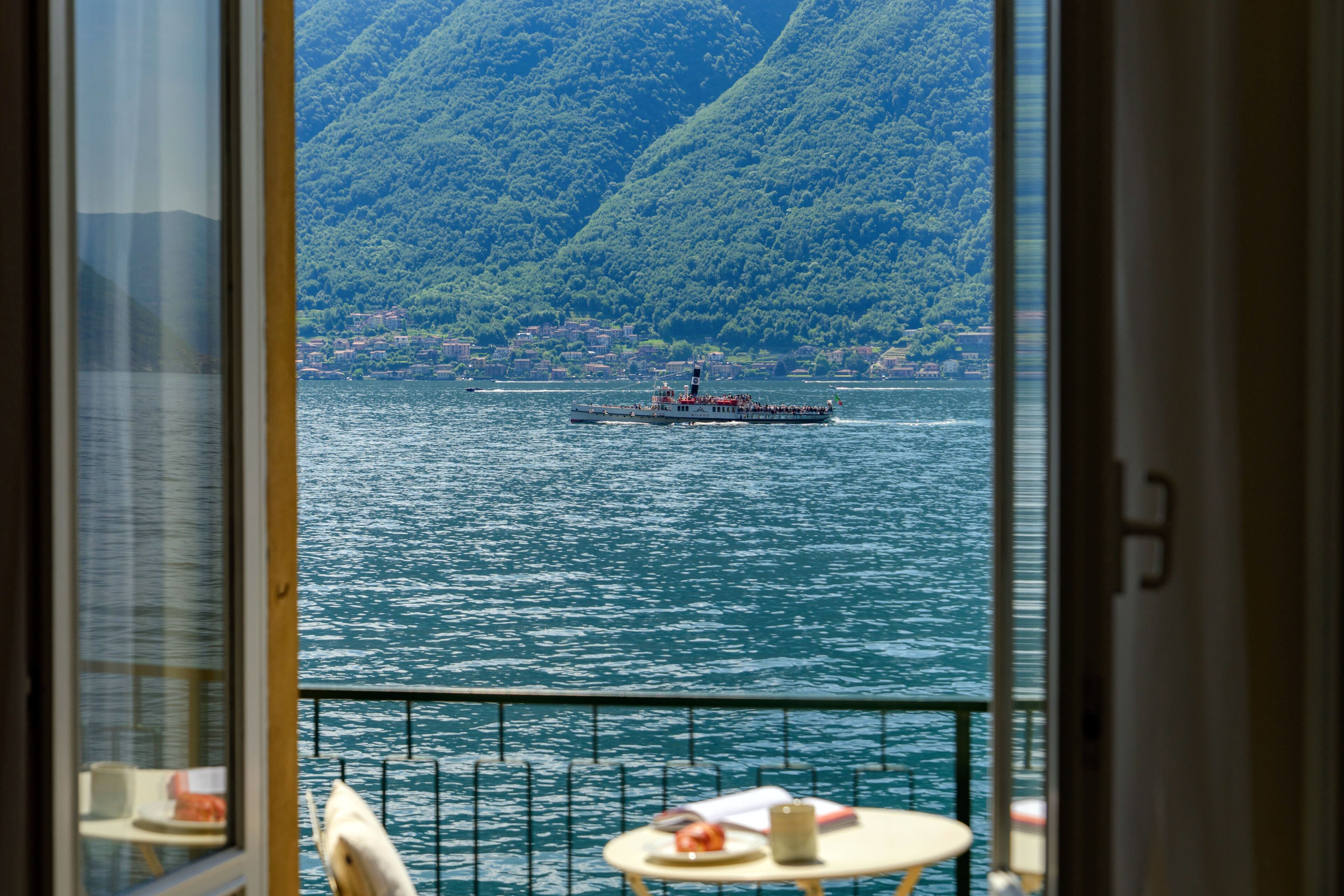 Duplex, Lake View | Interior