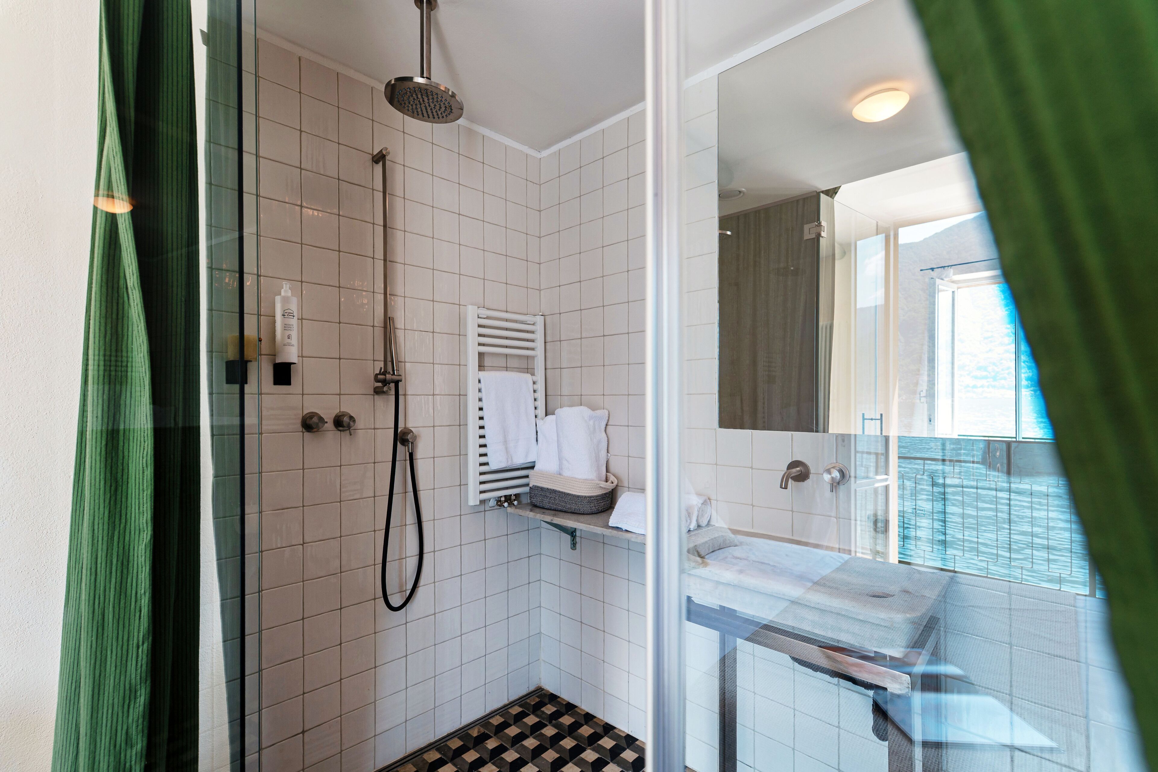 Maisonette, Seeblick | Badezimmer