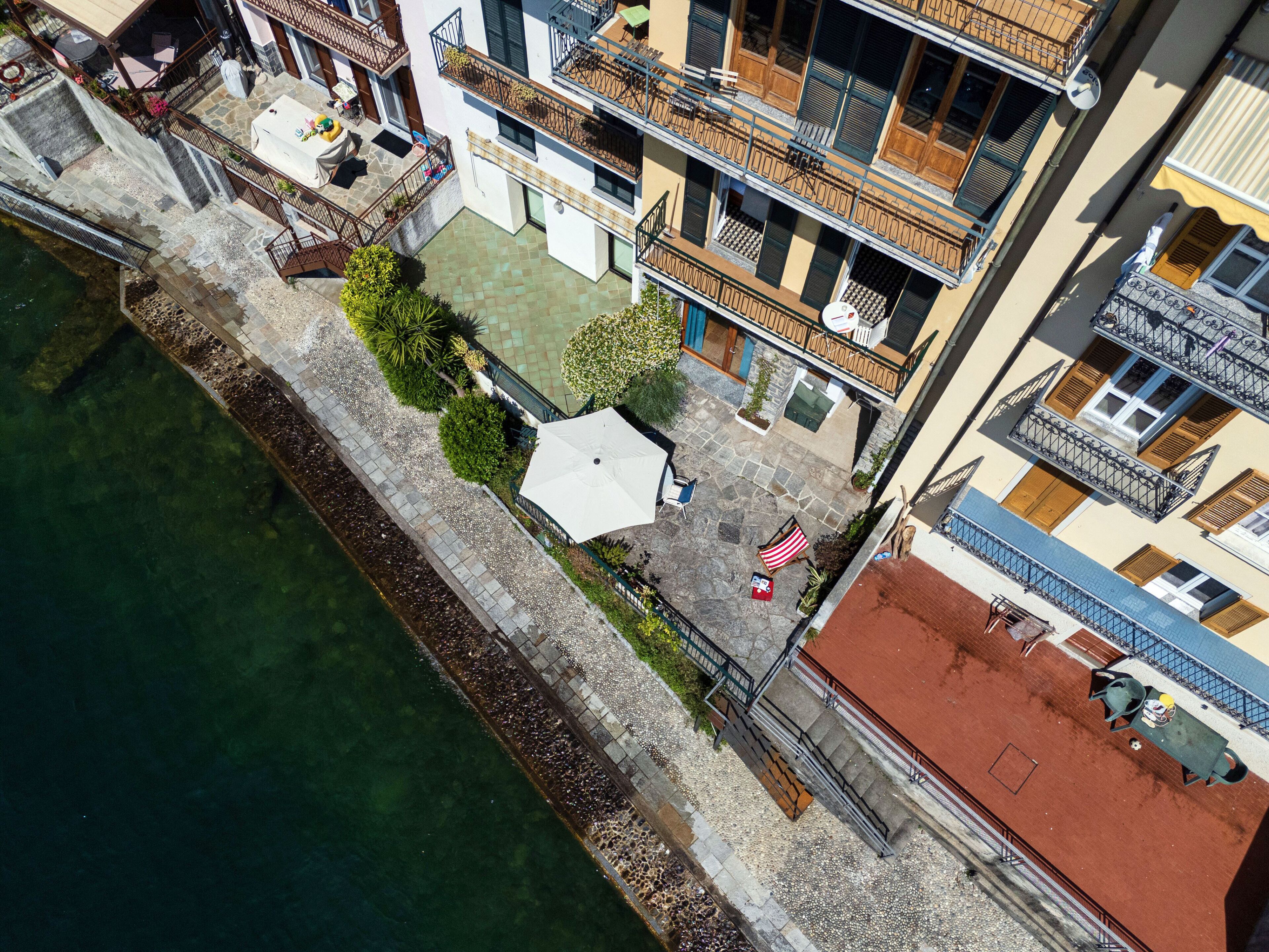 Duplex, Lake View | Exterior