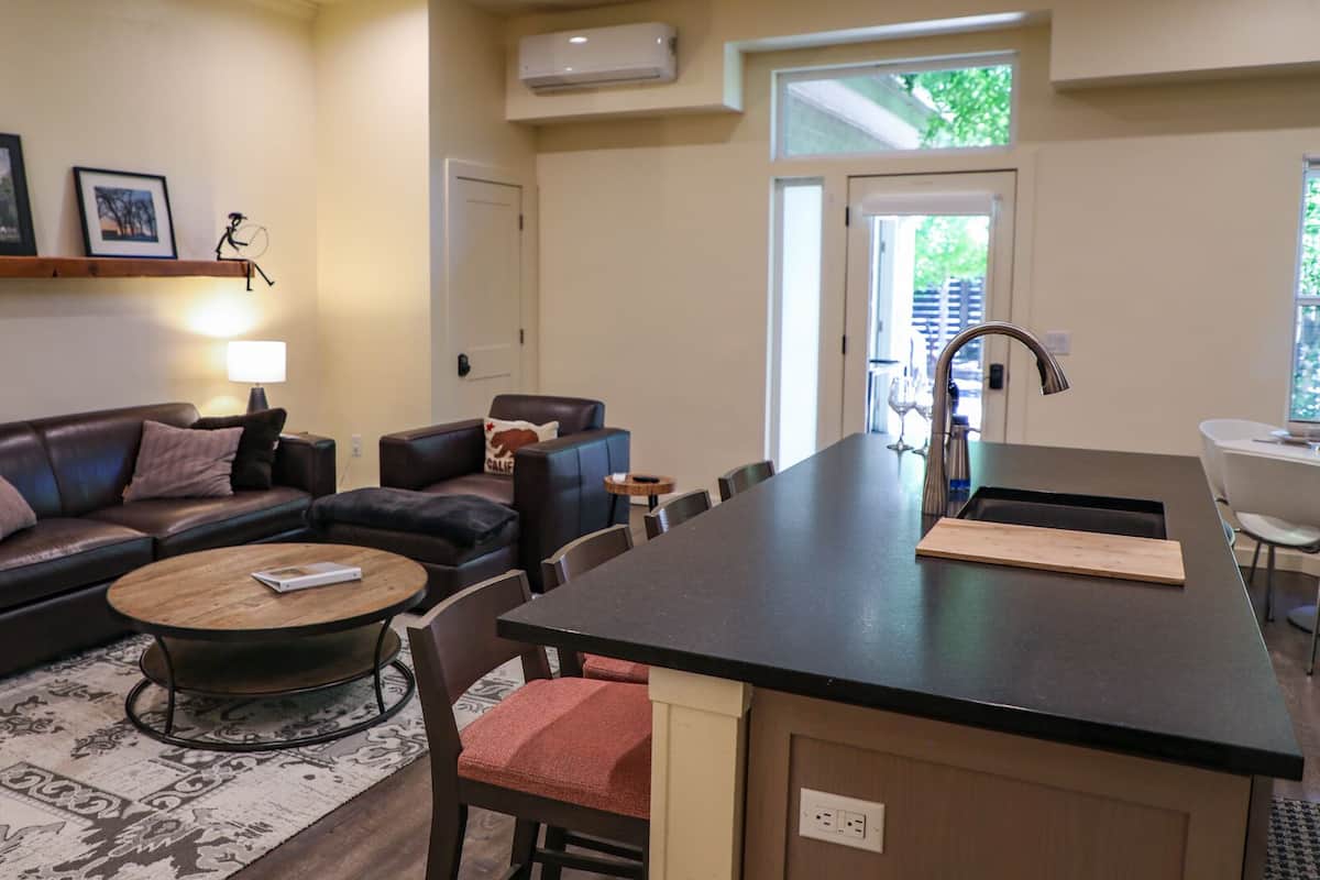 Superior Suite, Private Bathroom (Garden Suite #2) | Lounge