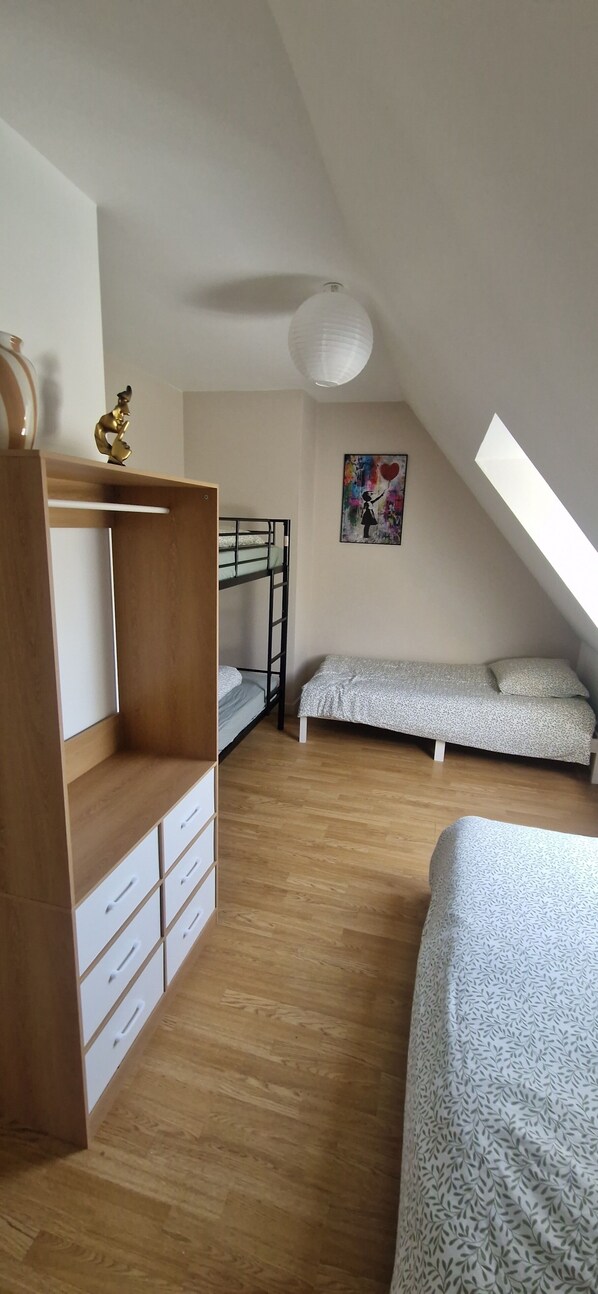 Room - Gîte la rose des vents 8 people Port en bessin (Port-en-Bessin-Huppain)