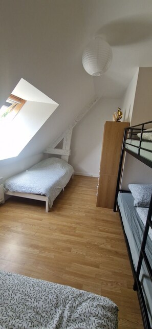 Room - Gîte la rose des vents 8 people Port en bessin (Port-en-Bessin-Huppain)