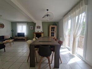 Dining - Gîte la rose des vents 8 people Port en bessin (Port-en-Bessin-Huppain)