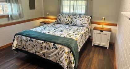 Clean 2bdrm on Carson River with AC - 5 mins to downtown Fallon - 15 mins to i80