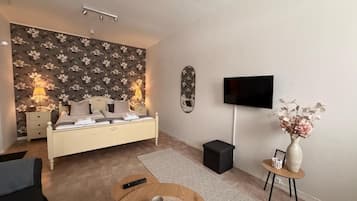 Kahden hengen comfort-huone, järvinäköala | Pimennysverhot, ilmainen Wi-Fi, vuodevaatteet