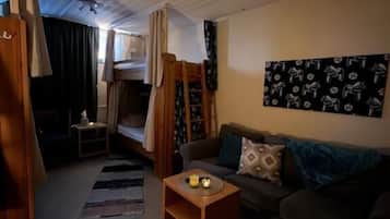 Classic Shared Dormitory, Men only | Living area