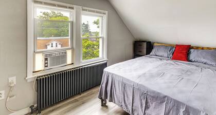 Train to Philly! Pet-friendly Unit in Barrington