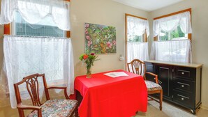 Nhà (2 Bedrooms) | Nội thất
