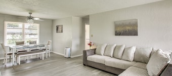 2 Mi to Ft Sill: Home w/ Fenced Yard, Near Walmart