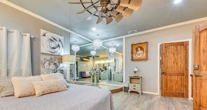 Dock Access! Cozy 'darlin' Suite' on Lake Granbury