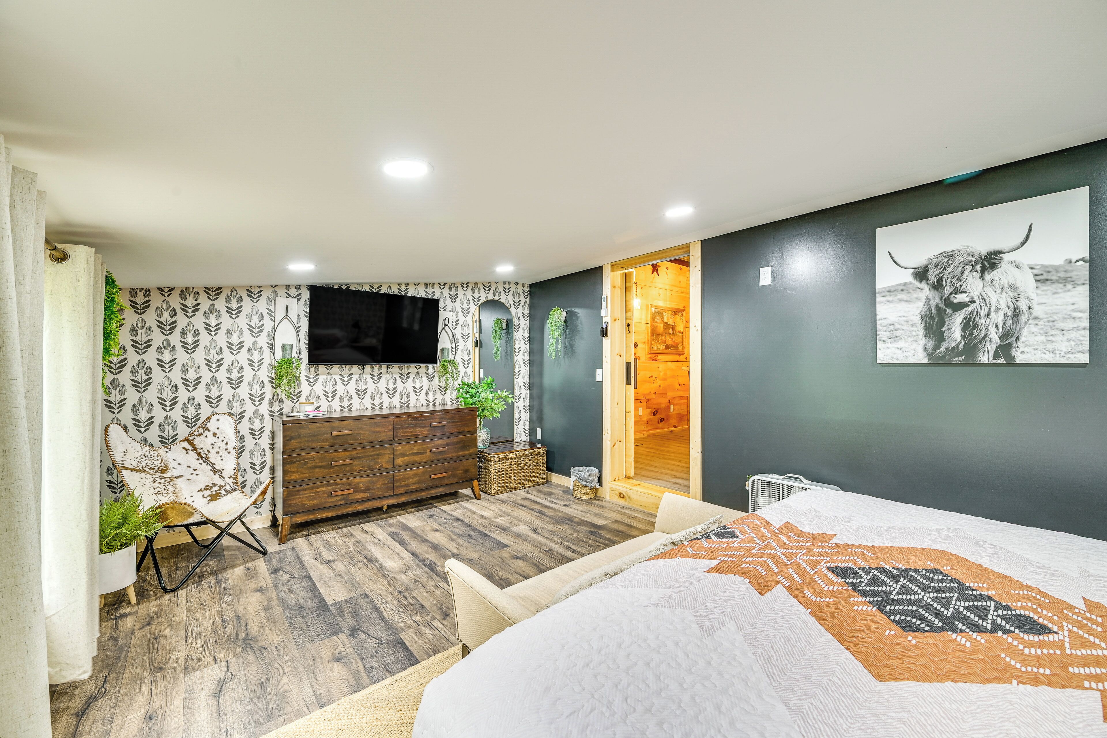 House (2 Bedrooms) | Interior