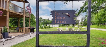 The Cowboys Slumber' 2 Mi to Lincoln State Park