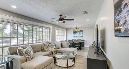Secluded Lynn Haven Home, Huge Yard, Near Beaches