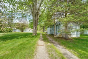 House (2 Bedrooms) | Interior - 2 Mi to Lake Huron: Classic Home w/ Private Deck (Fort Gratiot)