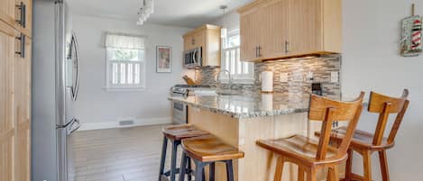 House (3 Bedrooms) | Interior