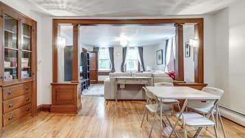 Rumah (6 Bedrooms) | Interior