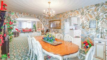 Rumah (6 Bedrooms) | Interior
