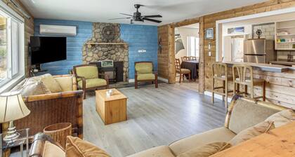 Mountain Views! High Desert Hideaway in Oynx