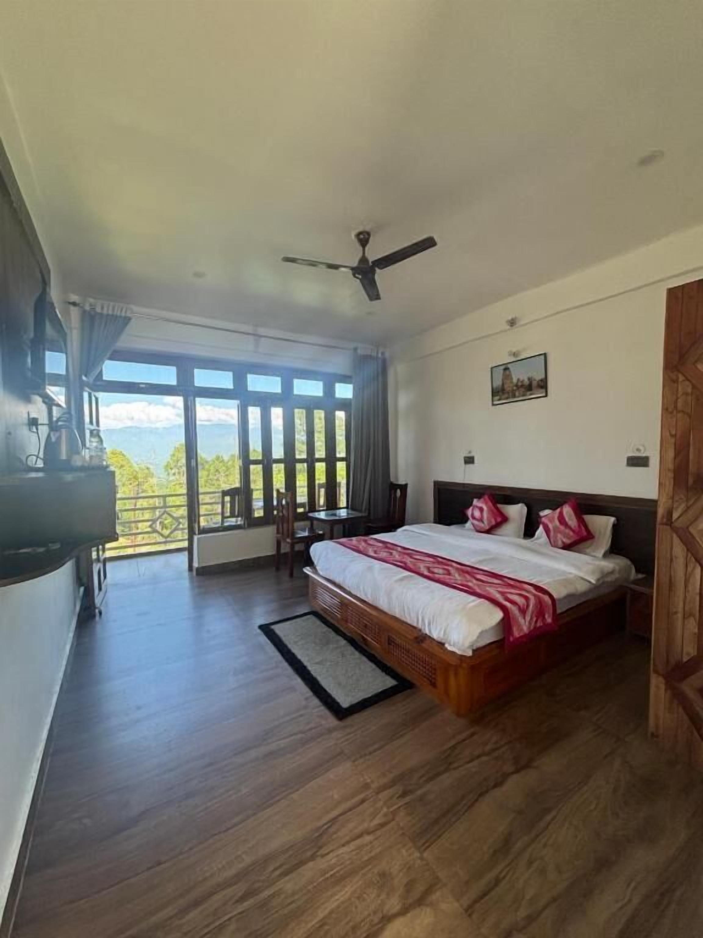Deluxe Double Room, Garden View