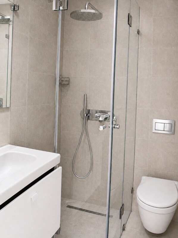 Bathroom - sandra 20 F 27 (Marsa)