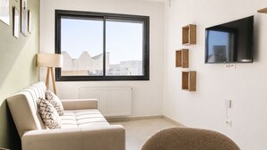 Leilighet – deluxe, hageutsikt | Oppholdsområde