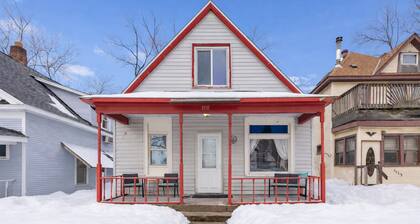 Private Garden Apartment Across from Como Lake - Rowan