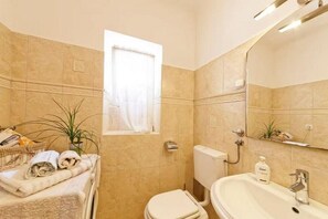 Bathroom - Jedinstveno, romantično utočište s BESPLATNIM parkingom (Pula)