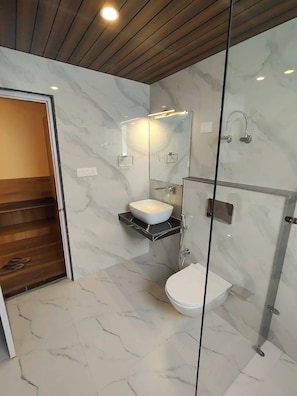 Chambre Double Deluxe, vue montagne | Salle de bain