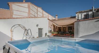 Rural House 'La Real Herrería' with Private Pool, Private Garden and Wi-Fi